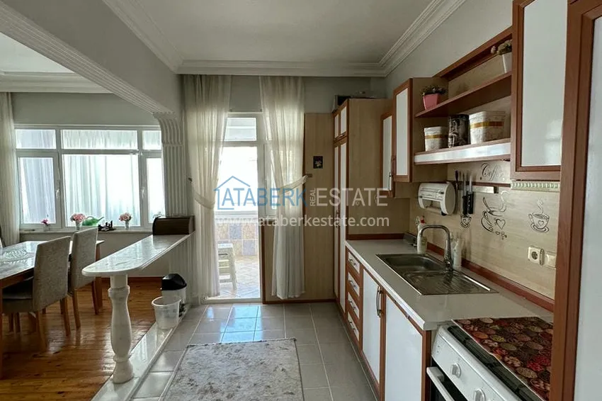 Приобрести Трехкомнатная квартира в уютном комплексе с бассейном в 300 метрах от моря 5