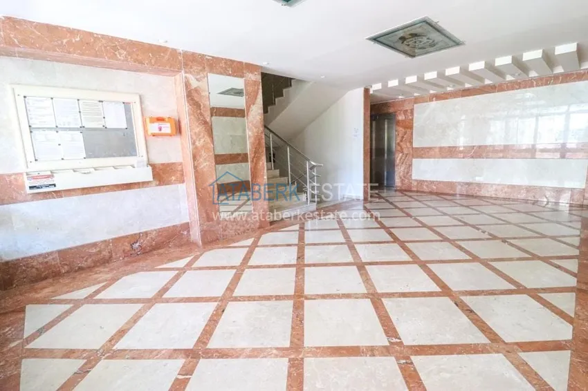 Недвижимость под ВНЖ. Трехкомнатная квартира с мебелью в Оба - район ТЦ Аланиум 9 