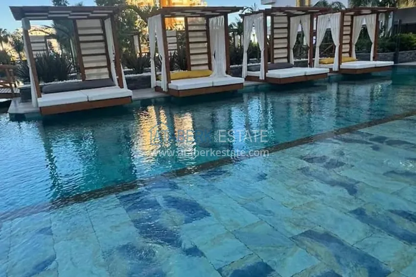 Квартира с чистовой отделкой на первой береговой линии - Алания, район Махмутлар 13 