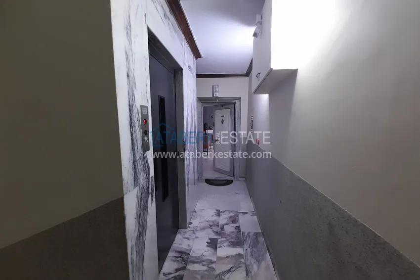 Квартира в центре Алании с мебелью в жилом комплексе 10 