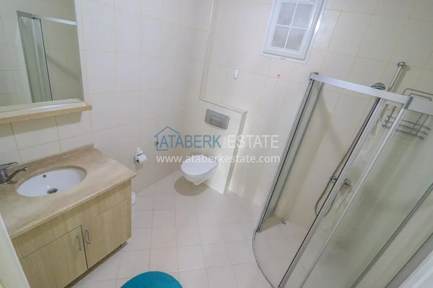 Приобрести Трехкомнатная квартира с мебелью и видом на море в Алании, район Тосмур 11 