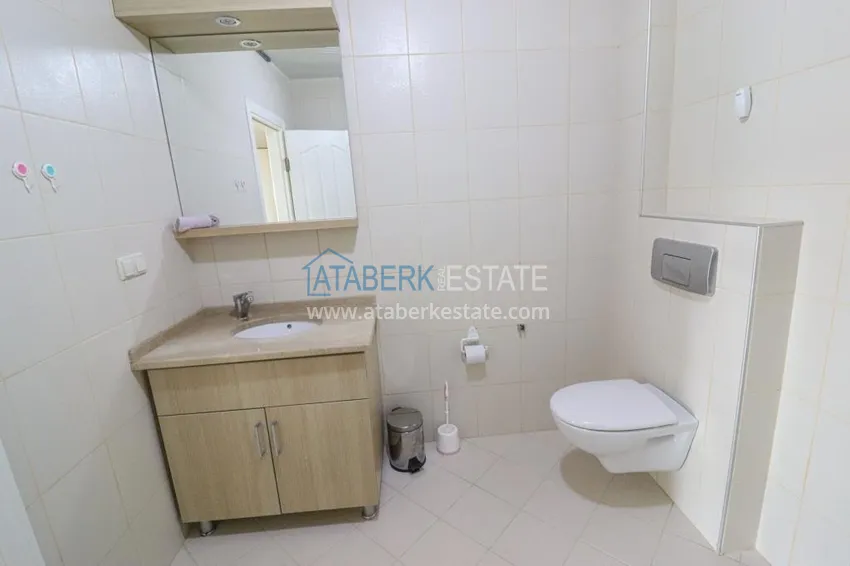 Приобрести Трехкомнатная квартира с мебелью и видом на море в Алании, район Тосмур 12 