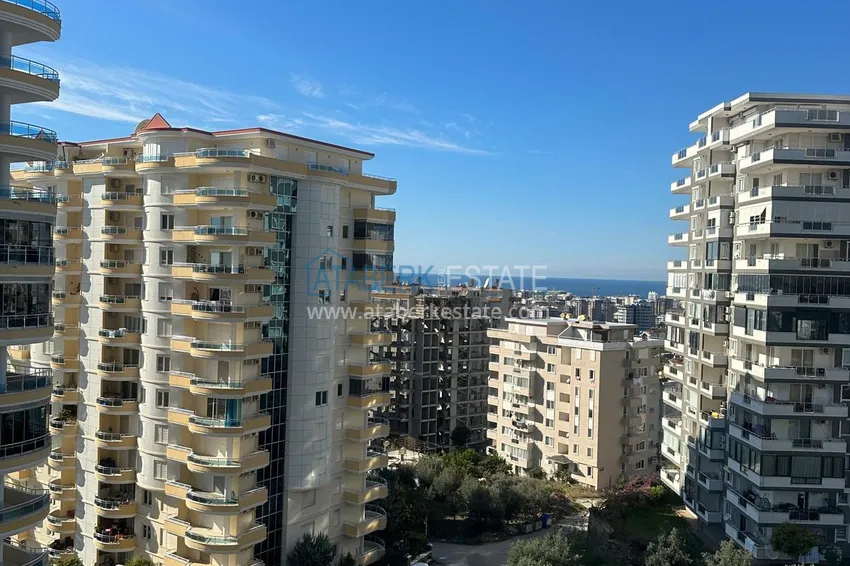 Приобрести Двухкомнатные квартиры с чистовой отделкой в Алании, район Махмутлар 12 