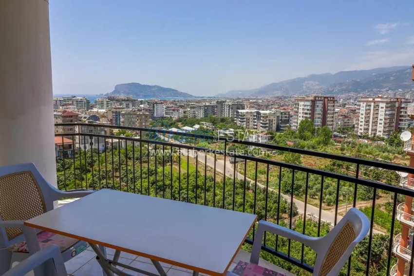 Приобрести Трехкомнатная квартира с мебелью и видом на море в Алании, район Тосмур 14 