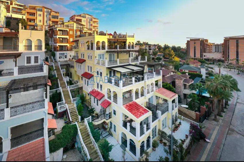 Приобрести Линейная четырехкомнатная квартира после ремонта в Аланьи, район Конаклы 12 