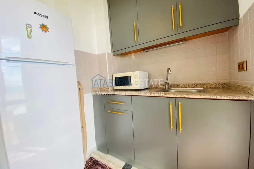 Приобрести Роскошный видовой дуплекс с дизайнерским ремонтом и новой мебелью на первой береговой в Махмутларе, Алания 20 