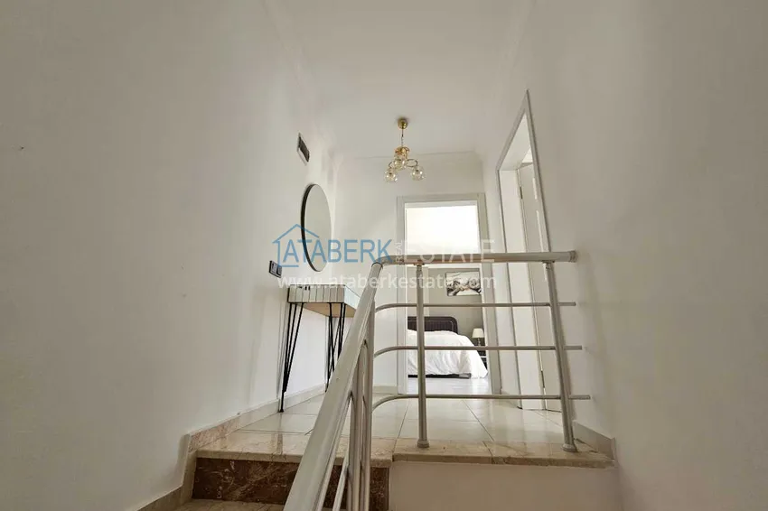 Приобрести Видовой дуплекс с мебелью и джакузи на балконе в Алании, район Махмутлар 18