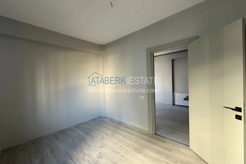 Приобрести Просторные двухкомнатные квартиры в новом комплексе в центре района Мезитли, Мерсин 17 