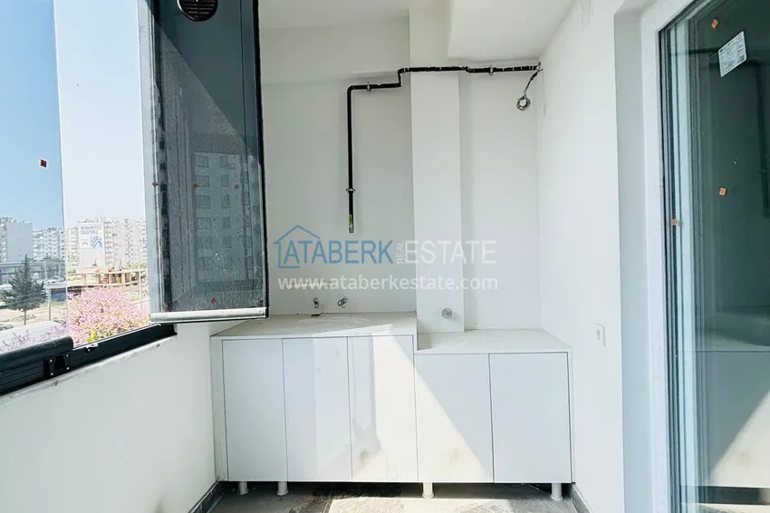 Приобрести Двухкомнатная квартира с застекленным балконом! Новостройки в Мерсине, район Мезитли 16 