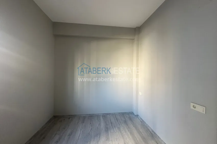 Приобрести Просторные двухкомнатные квартиры в новом комплексе в центре района Мезитли, Мерсин 18 