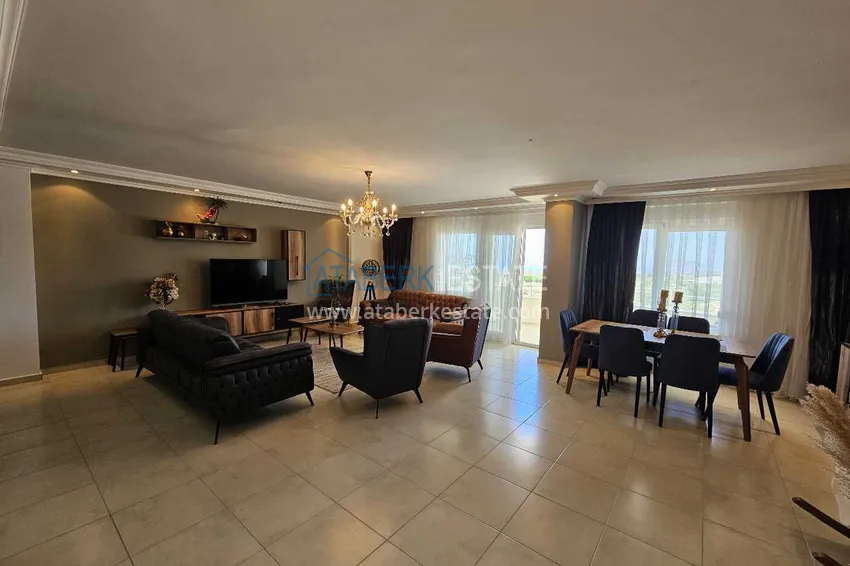 Приобрести Видовой дуплекс с мебелью и джакузи на балконе в Алании, район Махмутлар 1