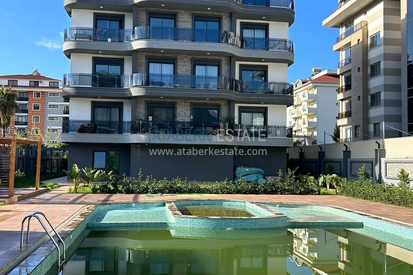 Квартира с чистовой отделкой и видом на горы в 200 метрах от моря - район Кестель, Алания 2 