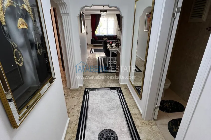 Приобрести Трехкомнатная квартира с мебелью в Алании, район Махмутлар 1 