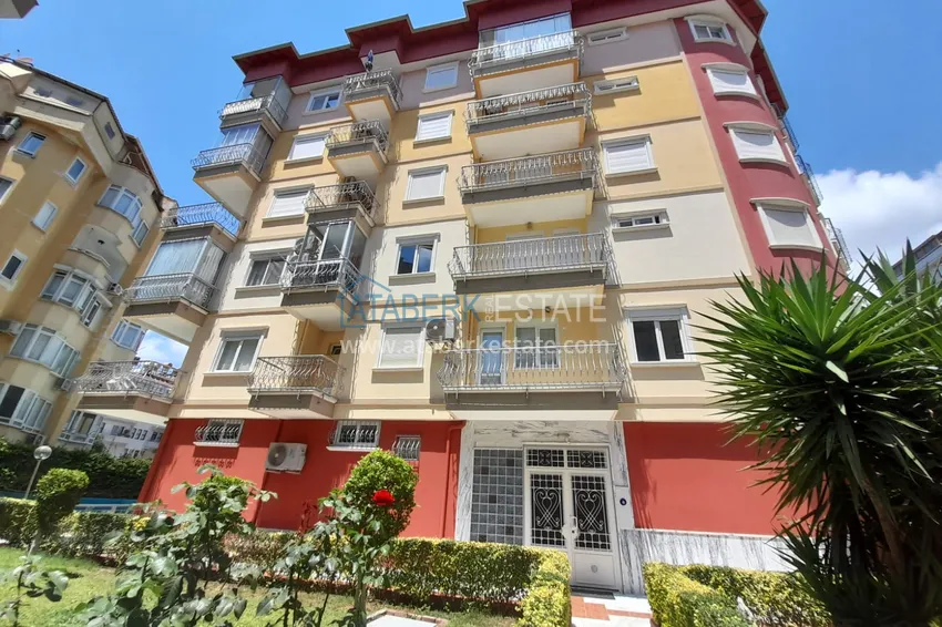 Квартира в центре Алании с мебелью в жилом комплексе 1 