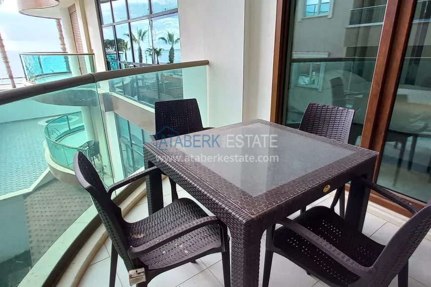 Приобрести Стильная квартира с видом на море в комплексе на первой береговой – район Оба, Алания 22 