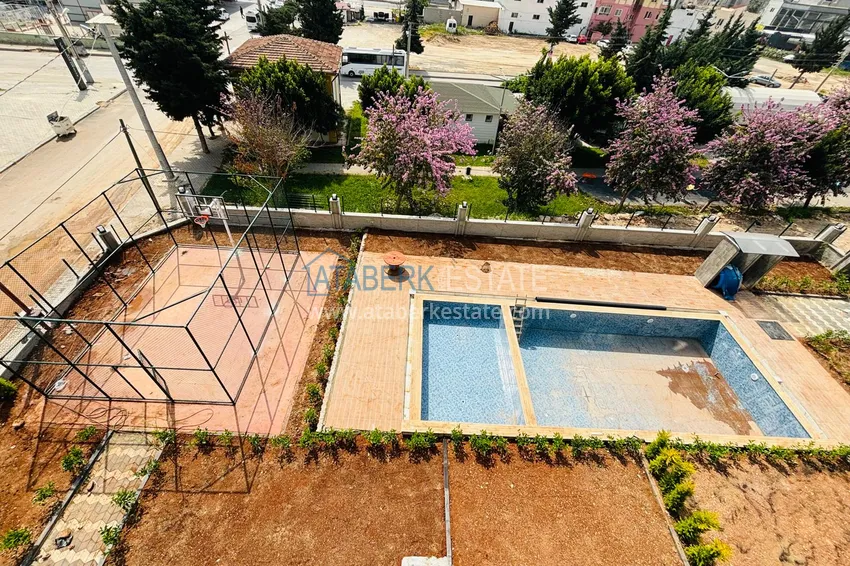 Двухкомнатная квартира с застекленным балконом! Новостройки в Мерсине, район Мезитли 2 