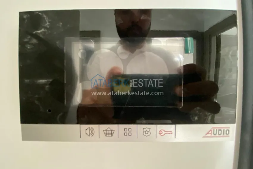 Приобрести Совершенно новая трехкомнатная квартира в Мезитли, Мерсин 2 