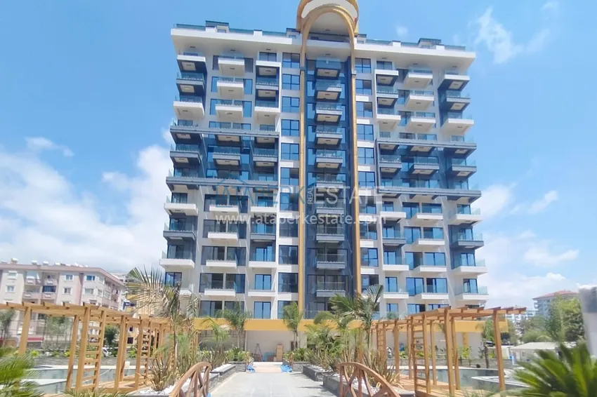 Квартира под ключ с видом на море на первой береговой линии, в Алании, район Махмутлар 2 