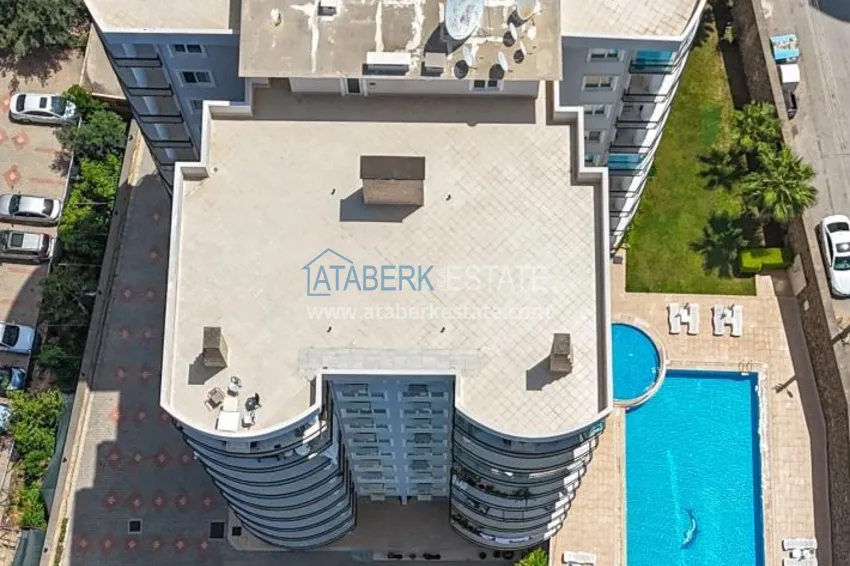 Трехкомнатная квартира с мебелью и видом на море в Алании, район Тосмур 4 