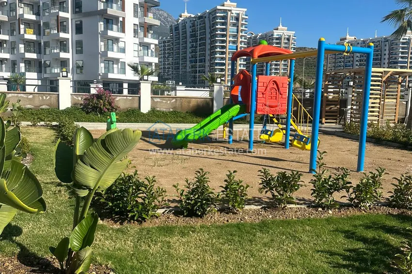 Двухкомнатные квартиры с чистовой отделкой в Алании, район Махмутлар 3 