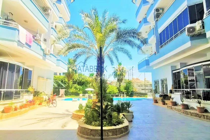 Линейная 4-комнатая квартира с мебелью в 200 метрах от моря – Алания, район Оба 3 