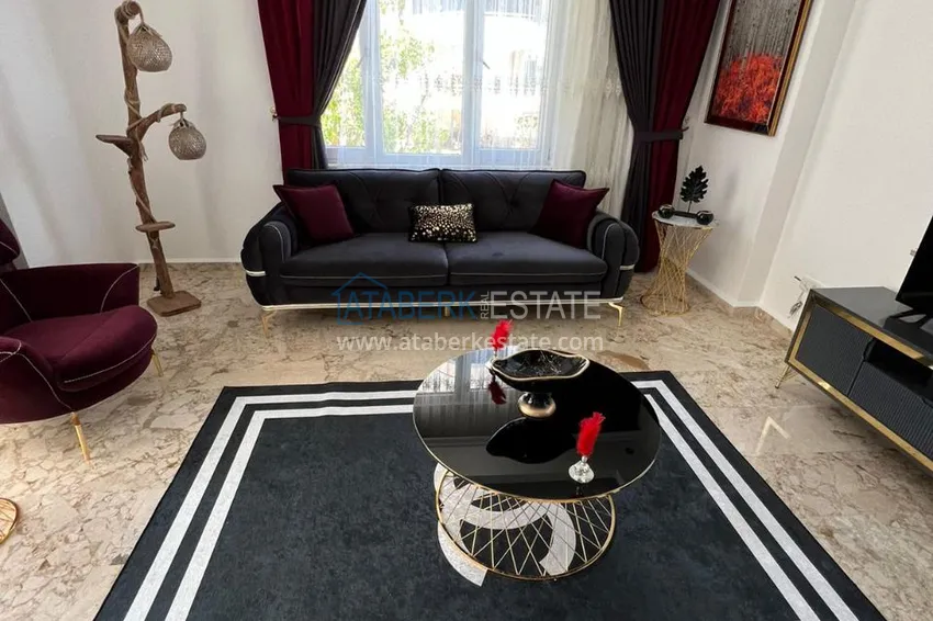 Приобрести Трехкомнатная квартира с мебелью в Алании, район Махмутлар 3 