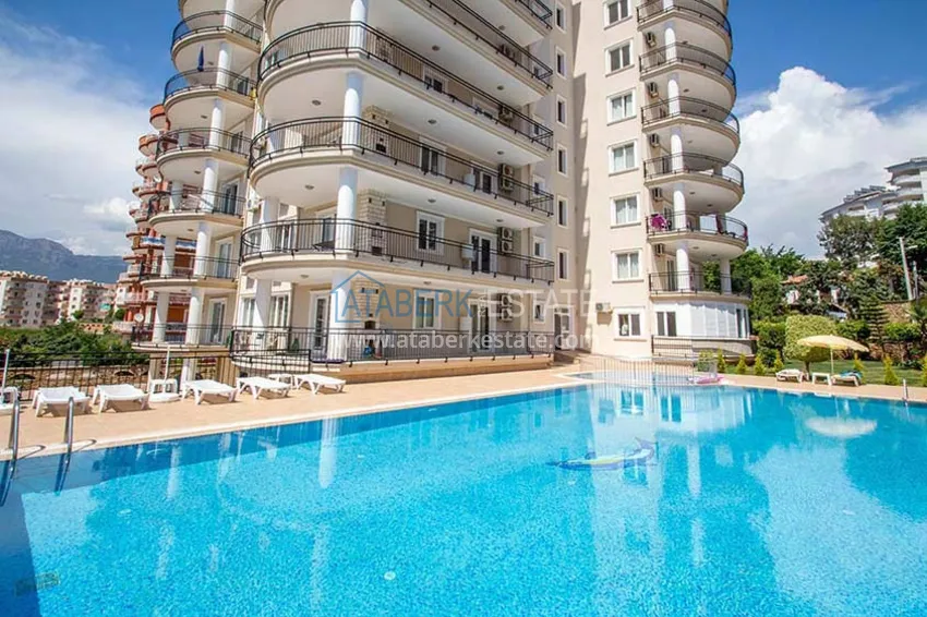 Трехкомнатная квартира с мебелью и видом на море в Алании, район Тосмур 5 