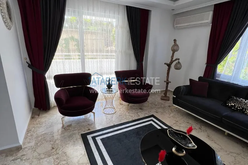 Приобрести Трехкомнатная квартира с мебелью в Алании, район Махмутлар 4 