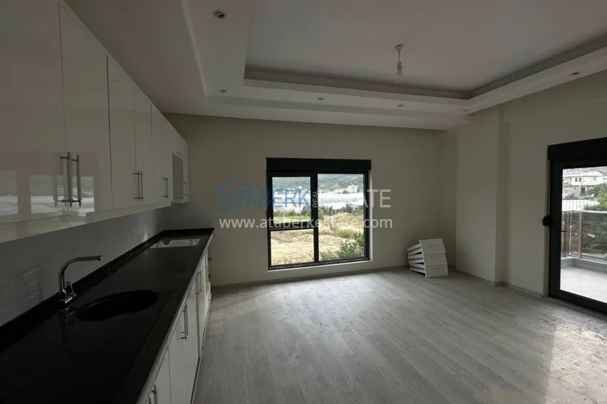 Приобрести Трехкомнатные апартаменты с чистовой отделкой в новостройке – Газипаша 5 