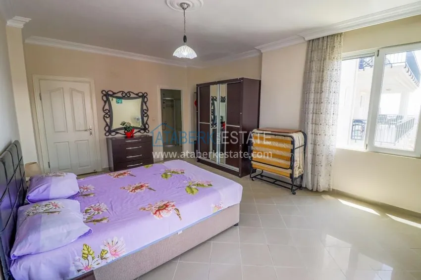 Приобрести Трехкомнатная квартира с мебелью и видом на море в Алании, район Тосмур 6 