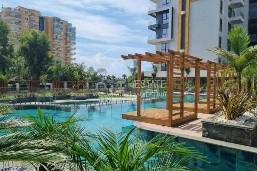 Квартира с чистовой отделкой на первой береговой линии - Алания, район Махмутлар 10 