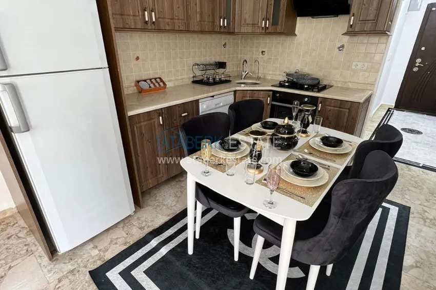 Приобрести Трехкомнатная квартира с мебелью в Алании, район Махмутлар 8 