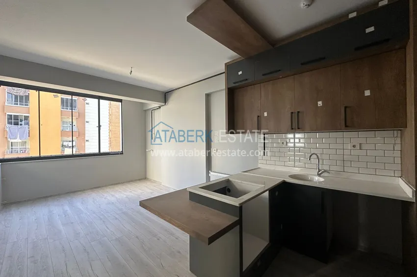 Приобрести Просторные двухкомнатные квартиры в новом комплексе в центре района Мезитли, Мерсин 8 