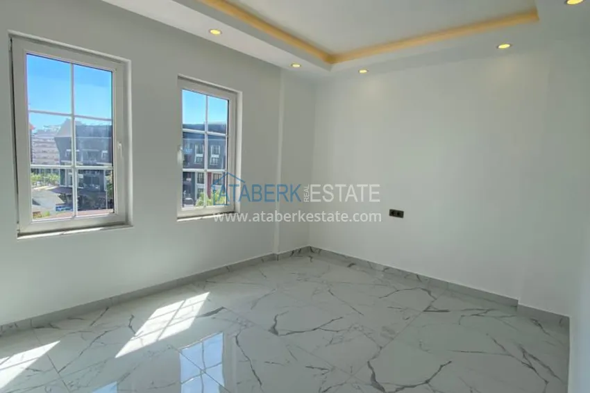 Приобрести Линейная четырехкомнатная квартира после ремонта в Аланьи, район Конаклы 6 