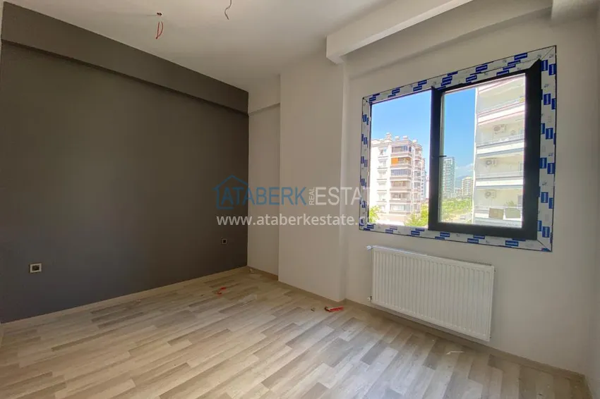 Приобрести Совершенно новая трехкомнатная квартира в Мезитли, Мерсин 9 