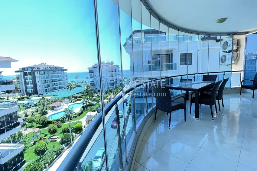 Приобрести Квартира-дуплекс с видом на море в районе Кестель, Алания - 100 метров от моря 9