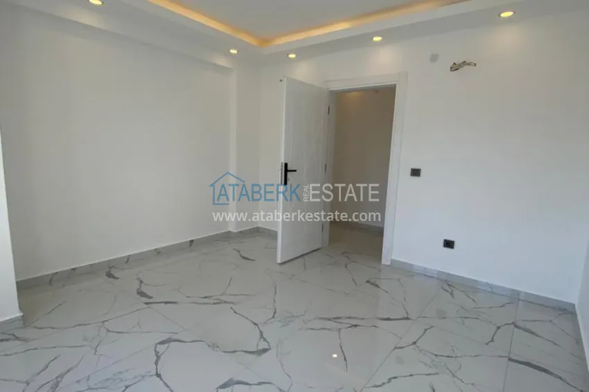 Приобрести Линейная четырехкомнатная квартира после ремонта в Аланьи, район Конаклы 7 