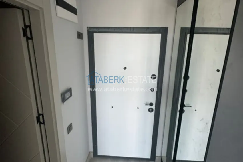 Приобрести Квартира с качественной отделкой и видом на море в современном комплексе в Мерсине – Мезитли, Тедже 1 