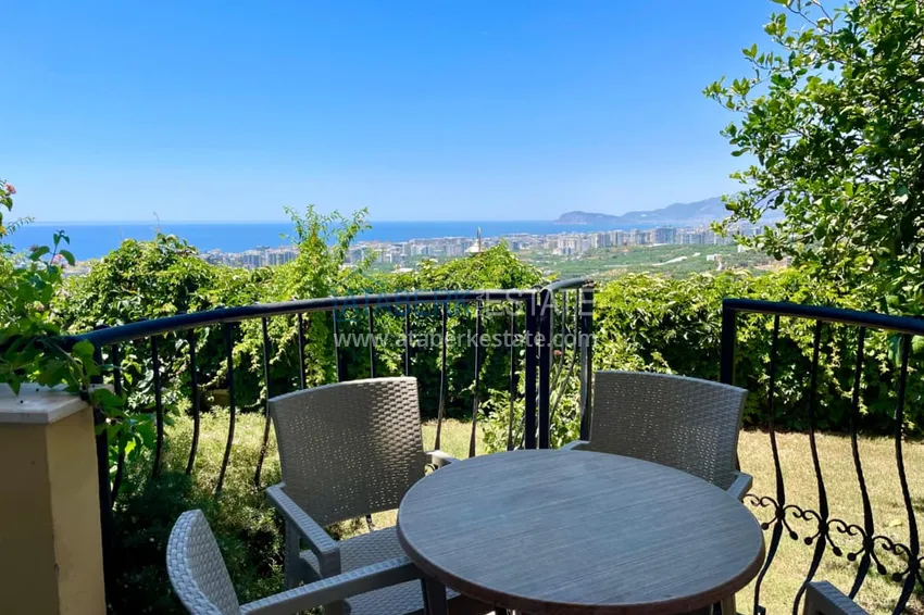 Приобрести Квартира 1+1 с мебелью и потрясающими видовыми характеристиками, район Махмутлар – Алания 11 