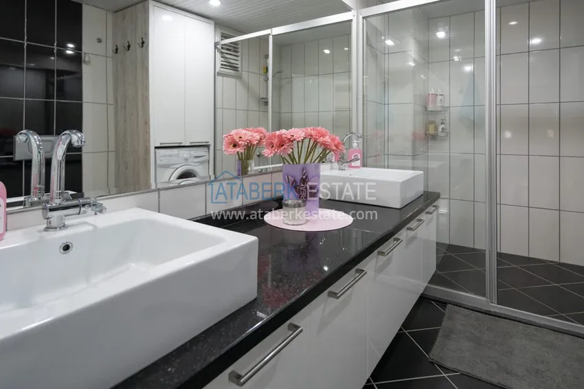 Приобрести Меблированная квартира с видом на море и застекленным балконом – первая береговая, район Оба 11 