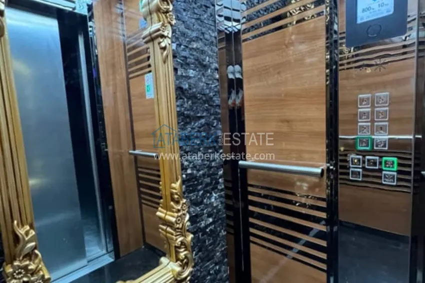 Пентхаус-дуплекс с мебелью на первой береговой линии в районе Кестель 14