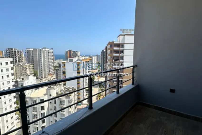 Приобрести Двухкомнатный пентхаус с частичным видом на море в Мерсине, Тедже 13 