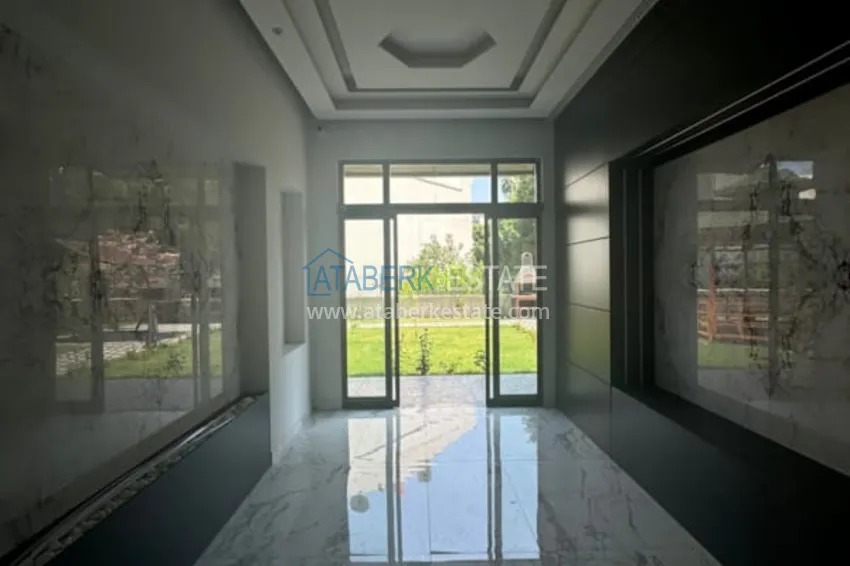 Двухкомнатная квартира с видом на море по доступной цене в районе Тедже, Мерсин 14