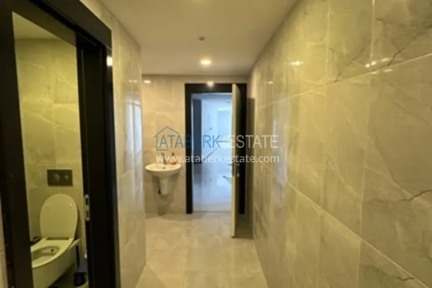 Просторная четырехкомнатная квартира в комплексе сегмента комфорт – Мерсин, Соли 19