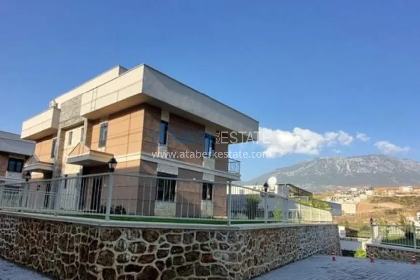 Вилла от застройщика в коттеджном комплексе в районе Каргыджак, Алания 3