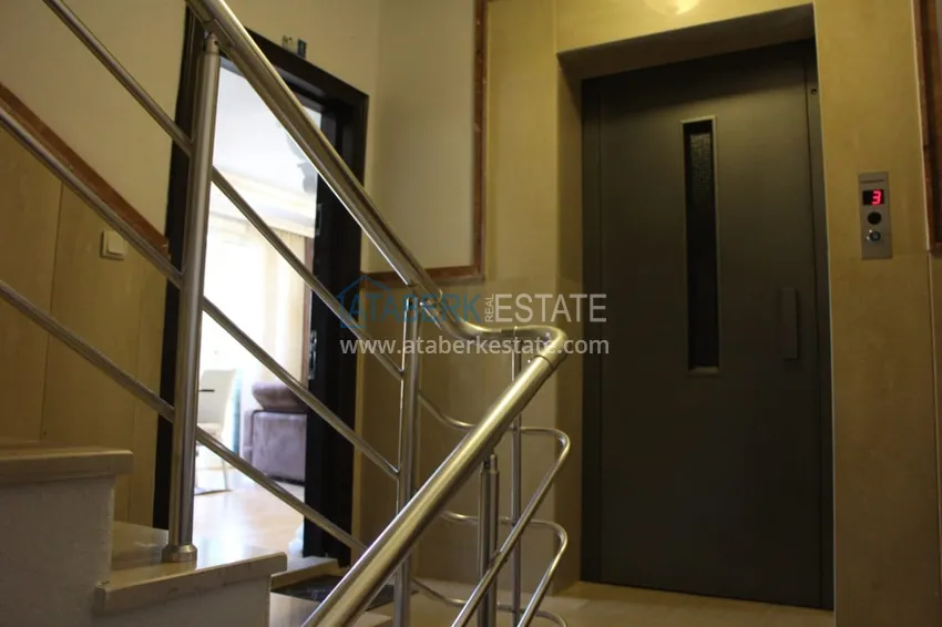 Приобрести Видовой меблированный пентхаус-дуплекс в центре Алании - 550 метров от пляжа Клеопатра 1