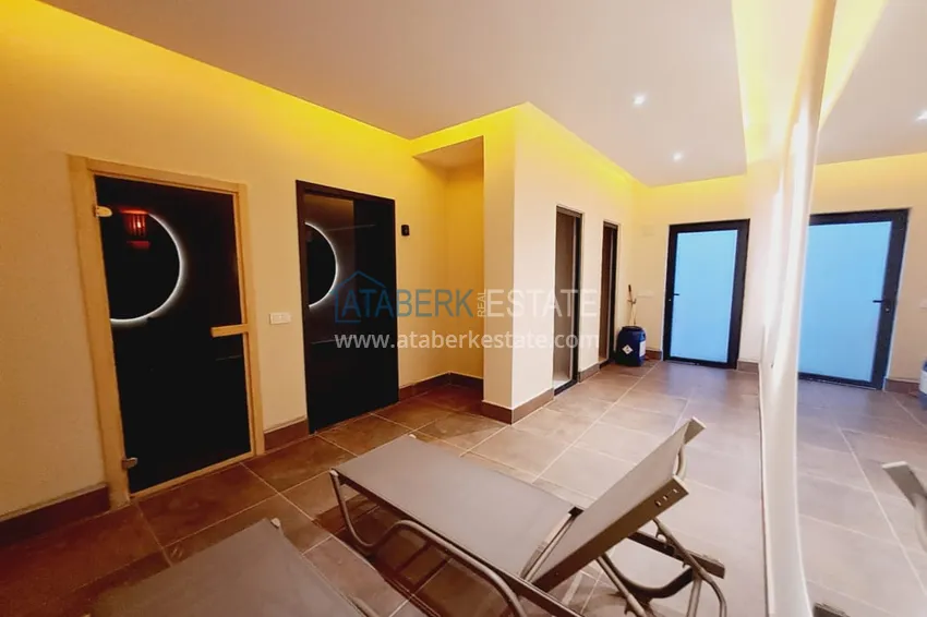 Просторная трехкомнатная квартира напрямую от собственника в Алании, район Оба 22