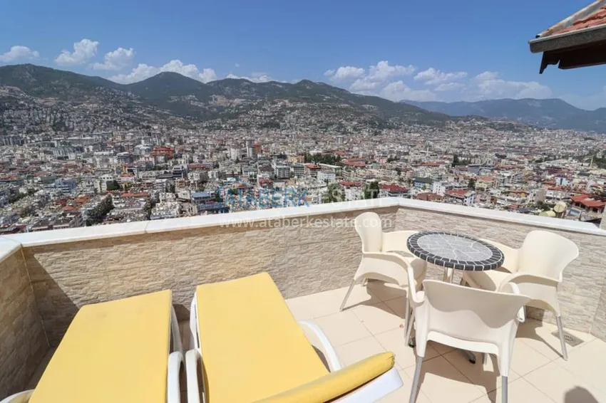 Приобрести  Квартира-дуплекс с мебелью и панорамным видом в центре Алании, историческая часть - Кале 22 