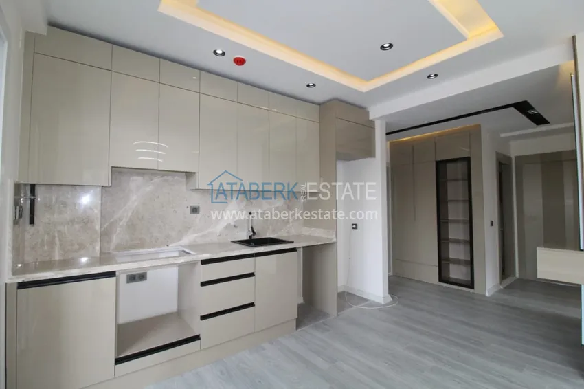 Приобрести Просторная трехкомнатная квартира в Мерсине – Мезитли, Давултепе 4