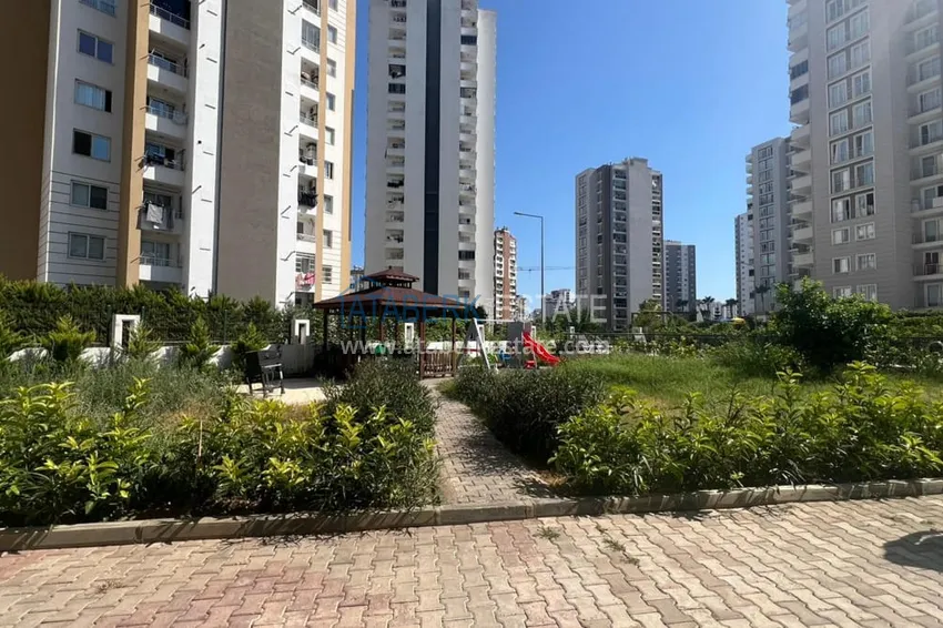 Трехкомнатная квартира с мебелью в районе Соли, Мерсин 2 